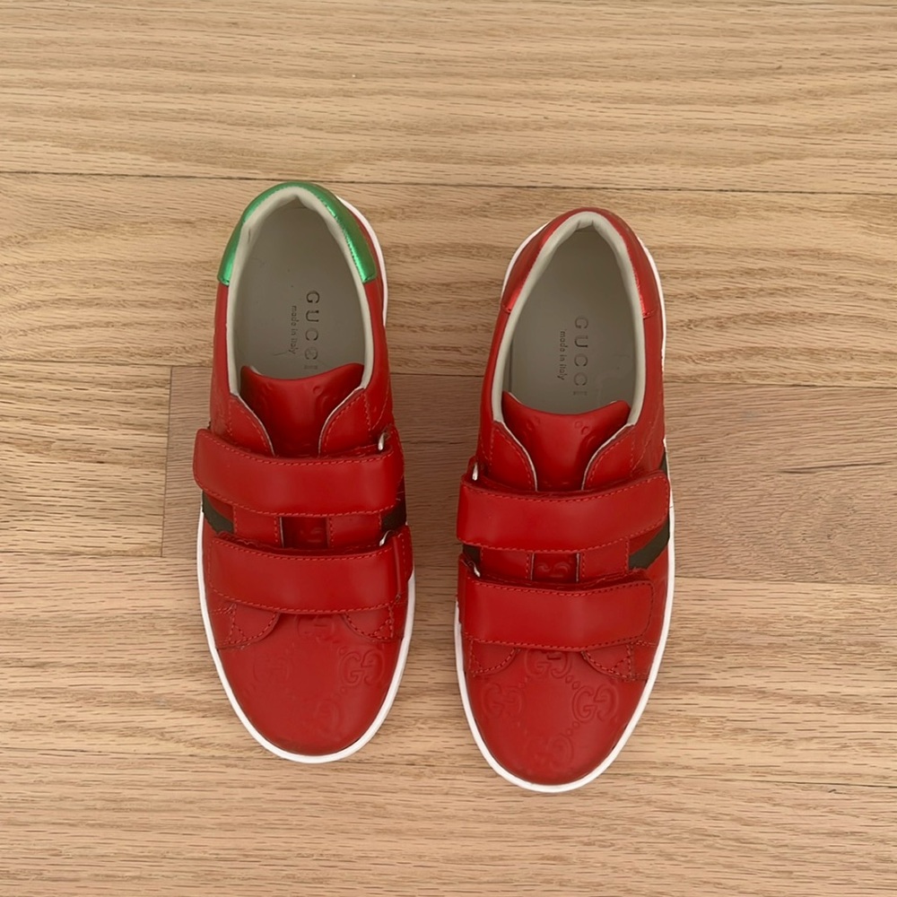 Red Gucci childrens ace sneaker with double G